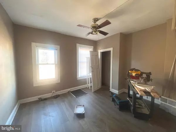Baltimore, MD 21213,2406 E HOFFMAN ST