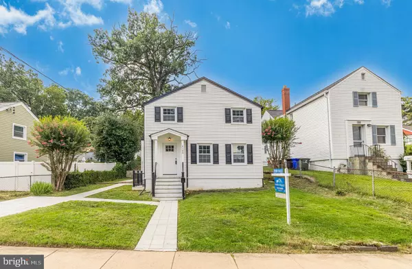 Arlington, VA 22204,5105 11TH ST S