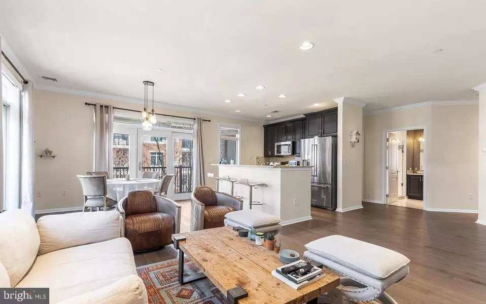 401 CARSON TER #401, Huntingdon Valley, PA 19006