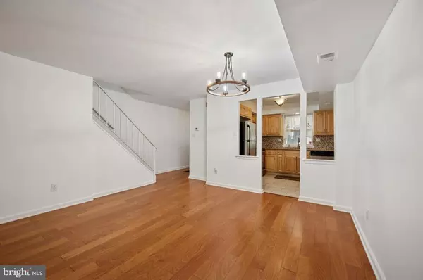 Philadelphia, PA 19144,449 W SCHOOL HOUSE LN