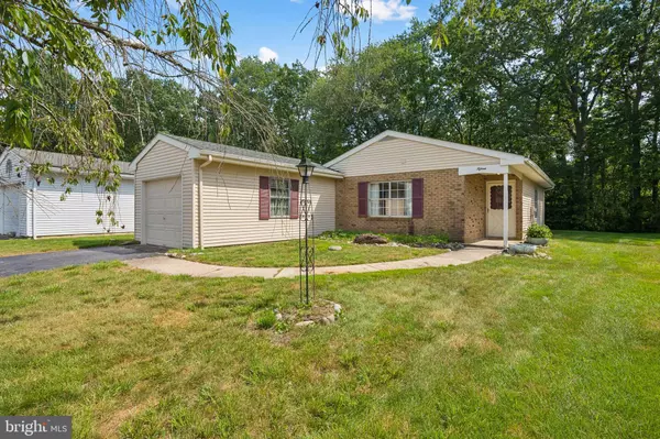 Southampton, NJ 08088,15 DORCHESTER DR