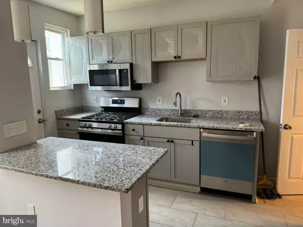 Baltimore, MD 21213,3327 ELMLEY AVE