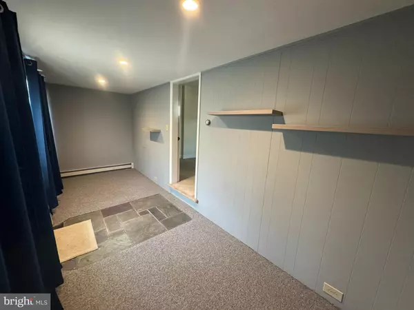 Glenside, PA 19038,923 PLEASANT AVE #1ST FLOOR