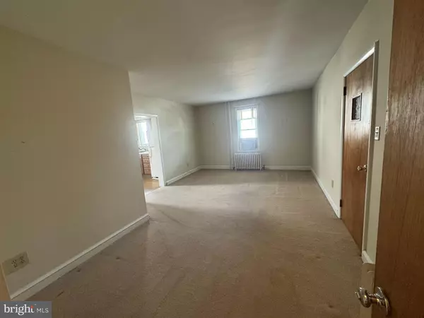 Glenside, PA 19038,923 PLEASANT AVE #1ST FLOOR