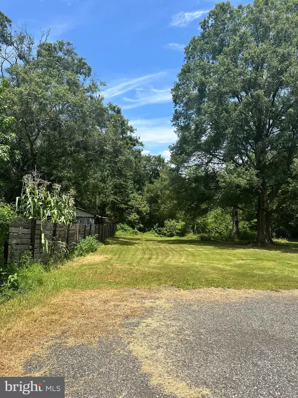 Accokeek, MD 20607,16227 LIVINGSTON RD