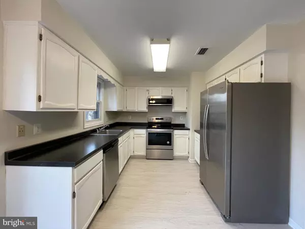 Centreville, VA 20120,14262 HERITAGE CROSSING LN