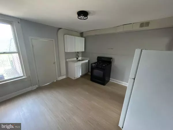 Baltimore, MD 21217,811 N MOUNT ST