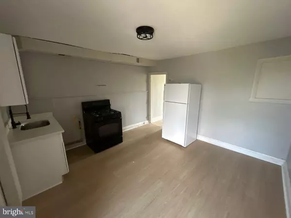 Baltimore, MD 21217,811 N MOUNT ST