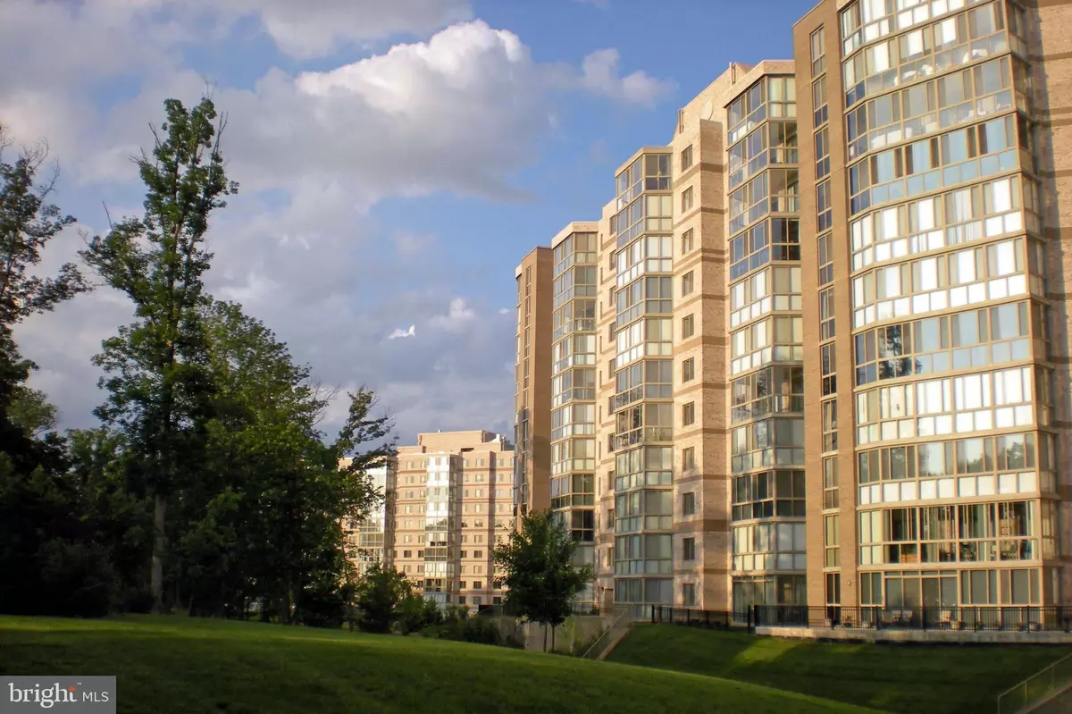 Leesburg, VA 20176,19355 CYPRESS RIDGE TER #423