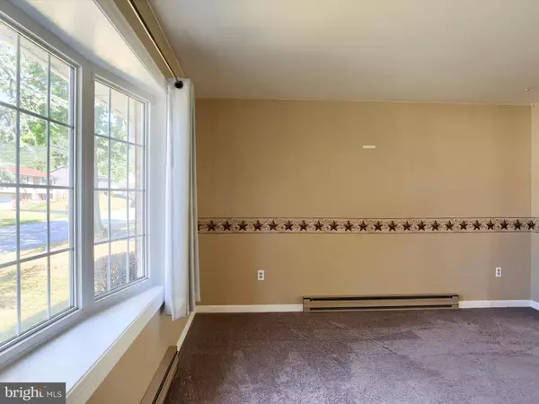 Enola, PA 17025,102 MOUNTAIN VIEW DR