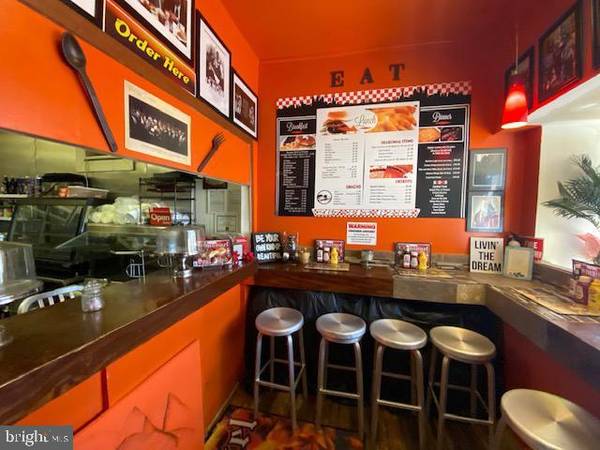 Philadelphia, PA 19121,2905 RIDGE AVE