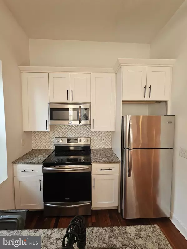 Philadelphia, PA 19121,3228 W DIAMOND ST #3