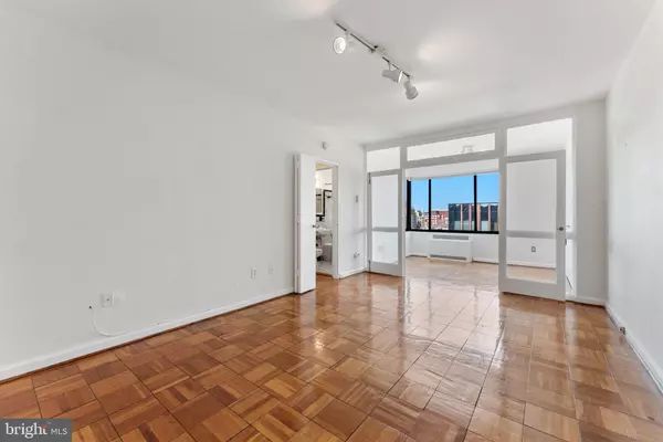 Washington, DC 20036,1 SCOTT CIR NW #807