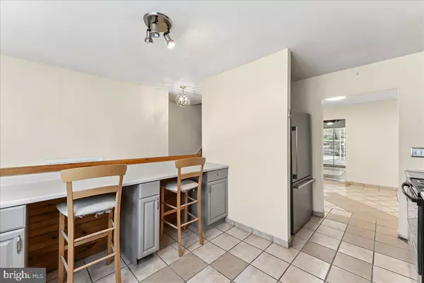 West Chester, PA 19380,529 W MARSHALL ST