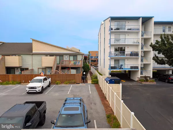 Ocean City, MD 21842,108 120TH ST #33