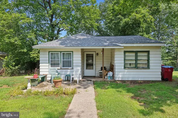 5 HENRY AVE, Collegeville, PA 19426