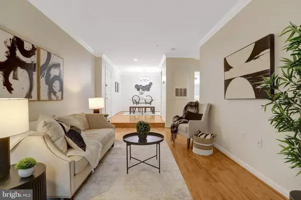 Alexandria, VA 22304,245 S PICKETT ST #102