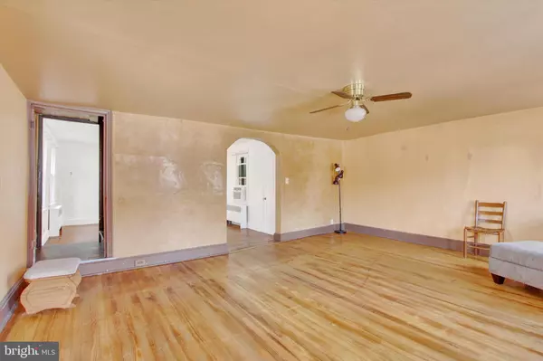 Dillsburg, PA 17019,121 S BALTIMORE ST