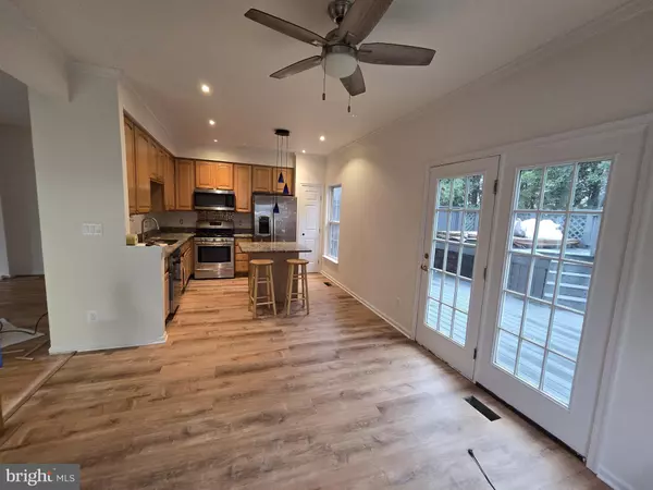 Centreville, VA 20121,14134 DARKWOOD CIR