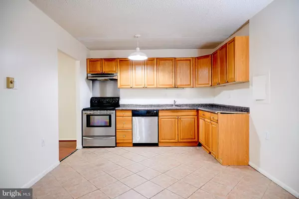 Havertown, PA 19083,400 GLENDALE RD #J20
