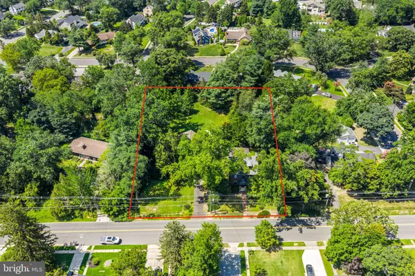 Moorestown, NJ 08057,310 PLEASANT VALLEY AVE