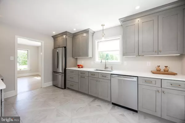 Harleysville, PA 19438,576 OLD SKIPPACK RD