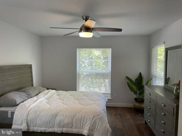 Mclean, VA 22102,1540 LINCOLN WAY #202