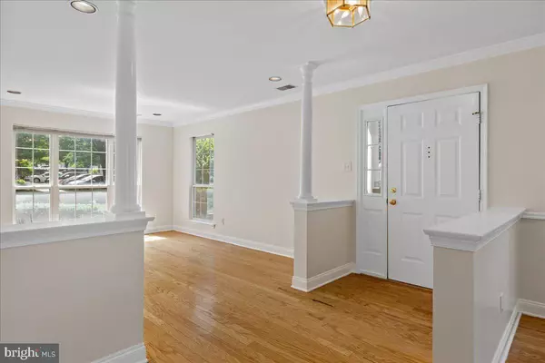 Monmouth Junction, NJ 08852,305 HARVEST LN
