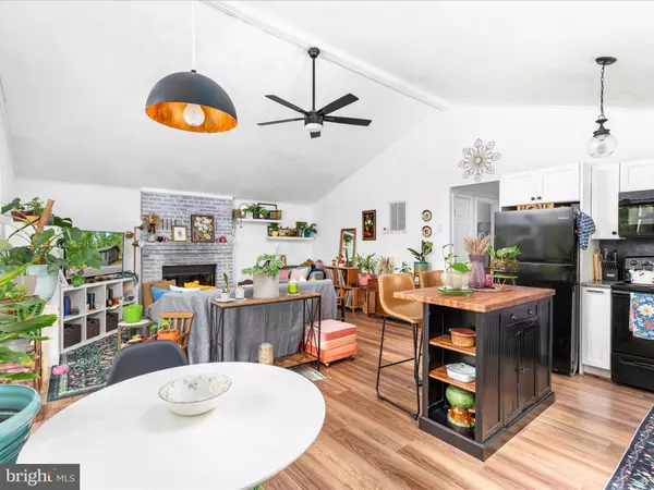 Hedgesville, WV 25427,359 CAYUGA TRL