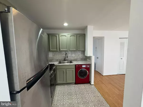 Rockville, MD 20852,160 TALBOTT ST #205