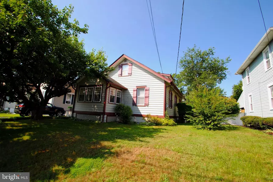 317 MAPLE AVE, Delanco, NJ 08075