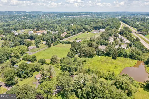 Doylestown, PA 18901,925 E SANDY RIDGE RD