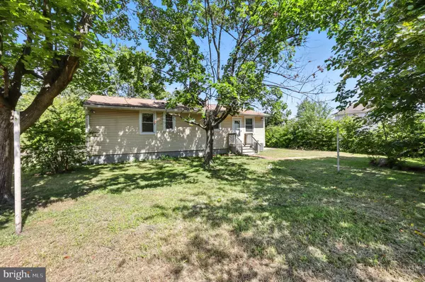 Paulsboro, NJ 08066,344 W WASHINGTON