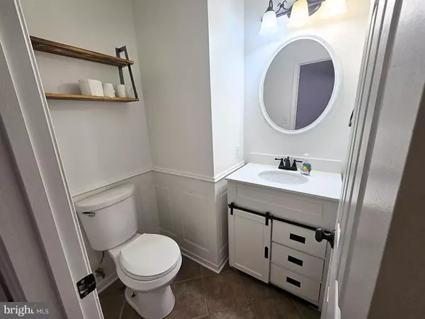 Fredericksburg, VA 22406,49 BASALT DR