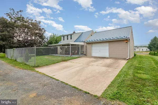 Palmyra, PA 17078,914 E CHERRY ST