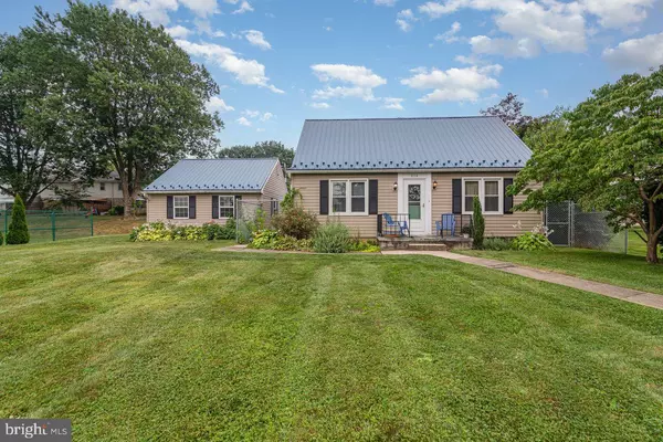 914 E CHERRY ST, Palmyra, PA 17078