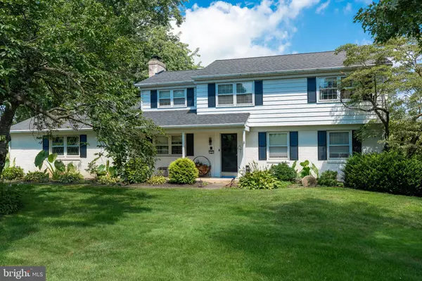 2129 STONECREST DR, Lancaster, PA 17601