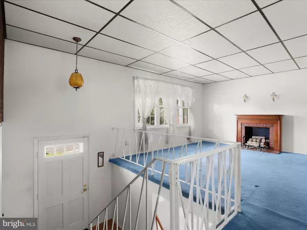 Baltimore, MD 21237,7 WEYHILL CT