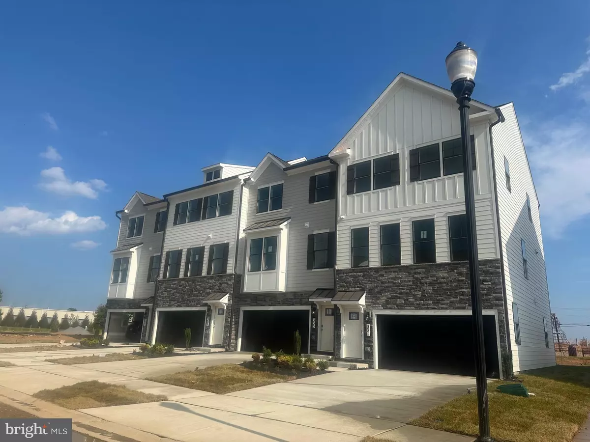 Frederick, MD 21701,323 ENSEMBLE WAY