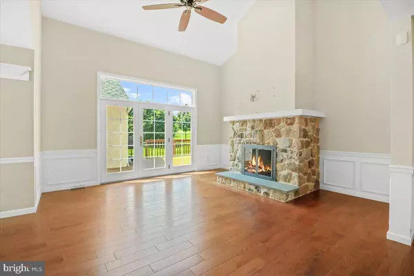 Elverson, PA 19520,11 CHURCHILL DR