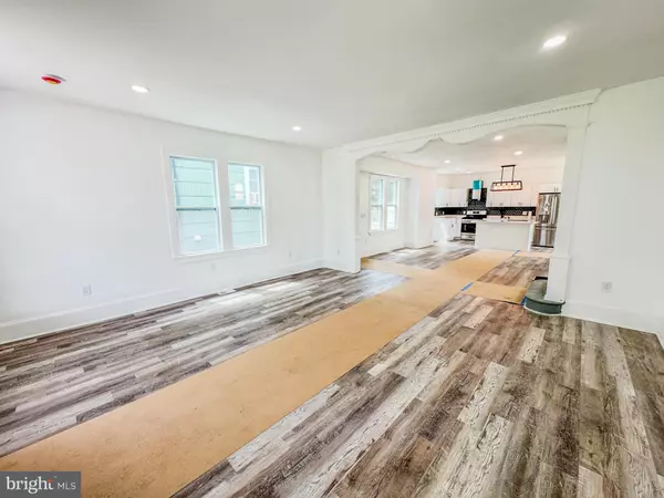 Pennsauken, NJ 08110,7529 RIVER RD