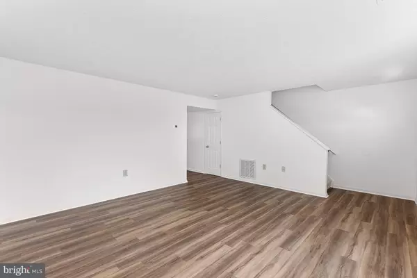 Winchester, VA 22602,128 PARKSIDE DR