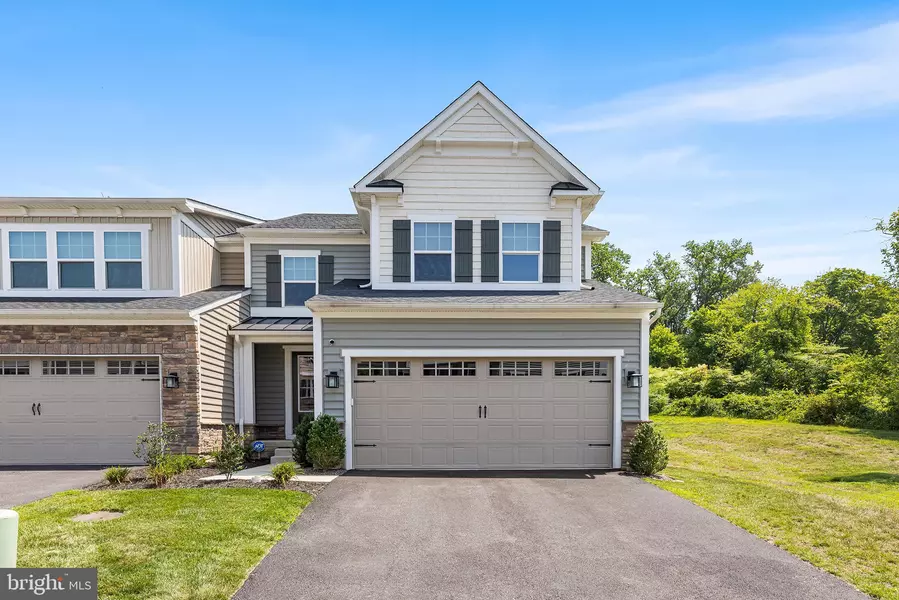 331 W PONDS EDGE DR, Media, PA 19063