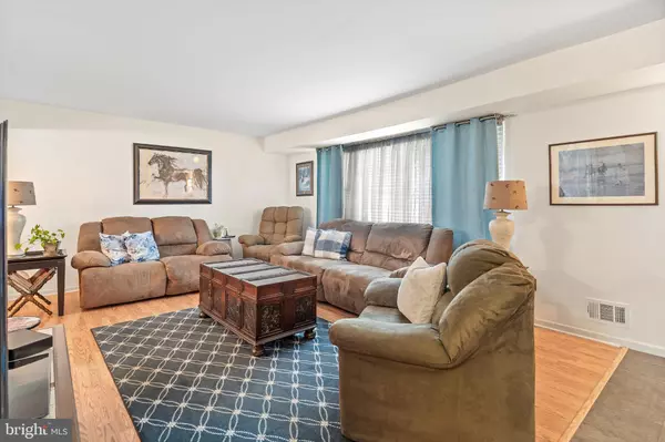 Barnegat, NJ 08005,13 BOULDER DR