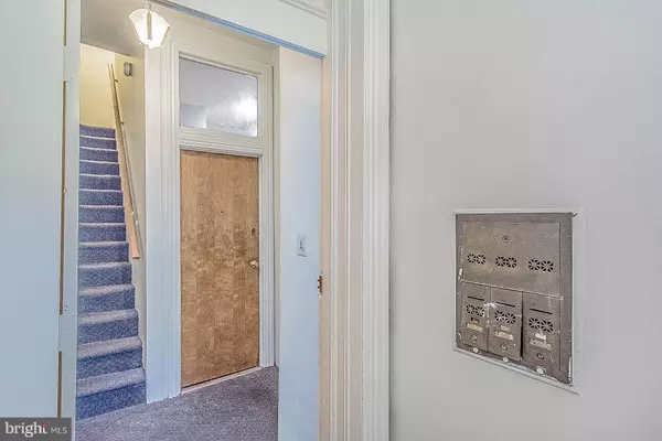 Philadelphia, PA 19130,2022 OGDEN ST