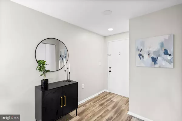 Germantown, MD 20874,18050 CHALET DR #14-302