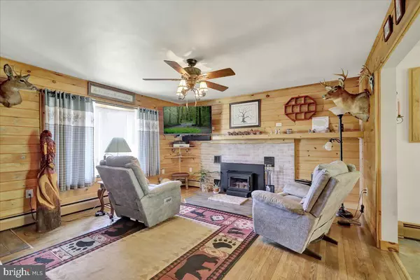 Birdsboro, PA 19508,570 WALNUT RD