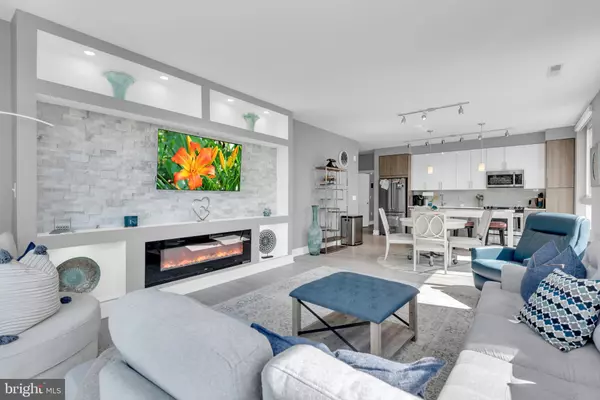 145 RIVERHAVEN DR #313, Oxon Hill, MD 20745