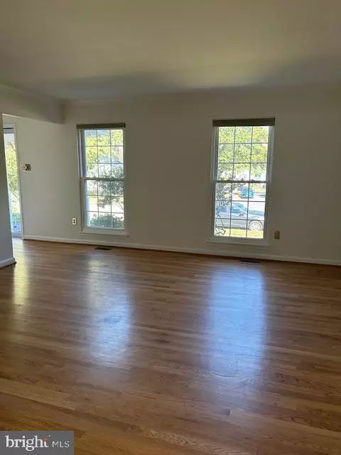 Gaithersburg, MD 20878,5 SEVILLE WAY