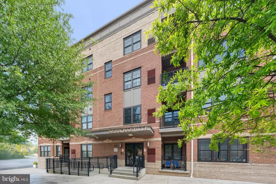 9523 BASTILLE ST #305, Fairfax, VA 22031
